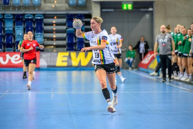 Handball Frauen EHF European League Women Qualifikationsrunde 3 Saison 2025 2026 VfL Oldenburg vs. HC Dalmatinka Ploce 14.11.2025 Janne Martens (13, VfL Oldenburg)
