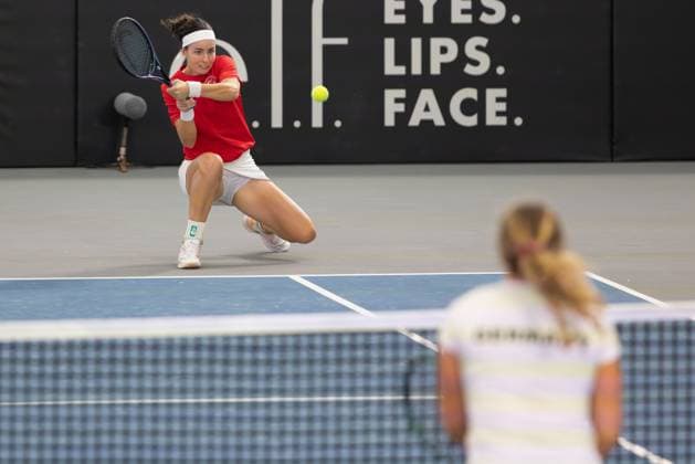 Billie Jean King Cup 2025 Play-Offs, TC Ismaning, Muenchen, Deutschland, Team Turkiye, Damen Doppel, Women s Doubles, Doppel, Zeynep Sonmez, Ayla Aksu (Bandana) Tennis - Billie Jean King Cup 2025 - ITF Billie Jean King Cup - TC Ismaning - Ismaning - Bayern - Deutschland - 14 November 2025. Copyright: xJuergenxHasenkopfx