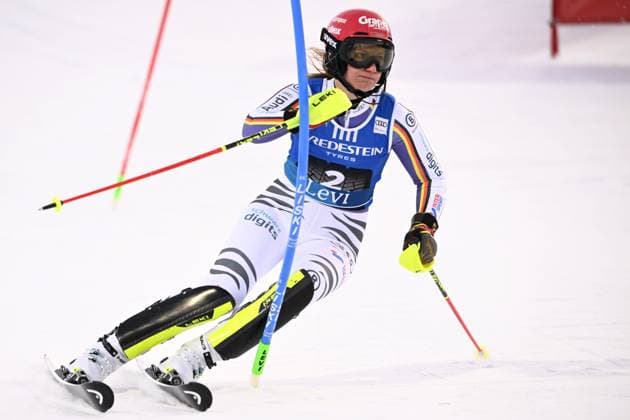 Lena Duerr of Germany during the first run of FIS Ski World Cup women s slalom at the Levi Ski Centre in Kittilä, Finland on Novermber 15, 2025. Kittilä Finland LKFTJ20251115110314MNRZ  Copyright: xRonixRekomaax LKFTJ20251115110314MNRZ