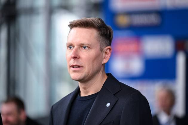 15.11.2025, Fussball, Testspiel, Saison 2025 2026, Mitgliederversammlung 2025 FC Schalke 04, Kandidat Aufsichtsrat Johannes Struckmeier (FC Schalke 04) xRHR-FOTO YYx Copyright: KROEGER RHR-FOTOx RHR-FOTO YY