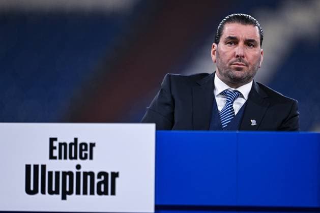 15.11.2025, Fussball, Testspiel, Saison 2025 2026, Mitgliederversammlung 2025 FC Schalke 04, Mitglied des Aufsichtsrats Ender Ulupinar (FC Schalke 04) xRHR-FOTO YYx Copyright: KROEGER RHR-FOTOx RHR-FOTO YY