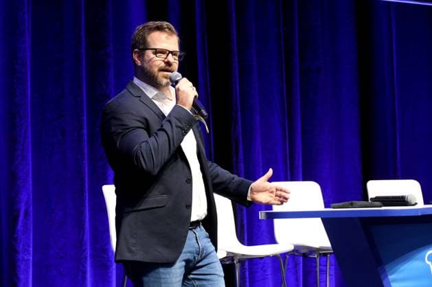 DEU, DFL, 2. FBL, Hertha BSC, Mitgliederversammlung, 15.11.2025, Messe Berlin, Berlin, DEU, DFL, 2. FBL, Hertha BSC, Mitgliederversammlung, im Bild Praesident Fabian Drescher (Hertha BSC Berlin) DFL - regulations prohibit any use of Photographs as image sequences and or quasi-video