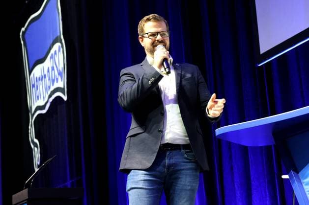 DEU, DFL, 2. FBL, Hertha BSC, Mitgliederversammlung, 15.11.2025, Messe Berlin, Berlin, DEU, DFL, 2. FBL, Hertha BSC, Mitgliederversammlung, im Bild Praesident Fabian Drescher (Hertha BSC Berlin) DFL - regulations prohibit any use of Photographs as image sequences and or quasi-video