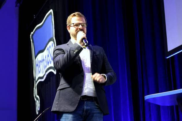 DEU, DFL, 2. FBL, Hertha BSC, Mitgliederversammlung, 15.11.2025, Messe Berlin, Berlin, DEU, DFL, 2. FBL, Hertha BSC, Mitgliederversammlung, im Bild Praesident Fabian Drescher (Hertha BSC Berlin) DFL - regulations prohibit any use of Photographs as image sequences and or quasi-video