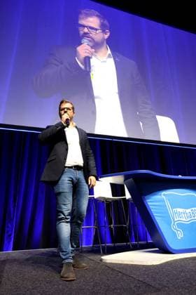 DEU, DFL, 2. FBL, Hertha BSC, Mitgliederversammlung, 15.11.2025, Messe Berlin, Berlin, DEU, DFL, 2. FBL, Hertha BSC, Mitgliederversammlung, im Bild Praesident Fabian Drescher (Hertha BSC Berlin) DFL - regulations prohibit any use of Photographs as image sequences and or quasi-video