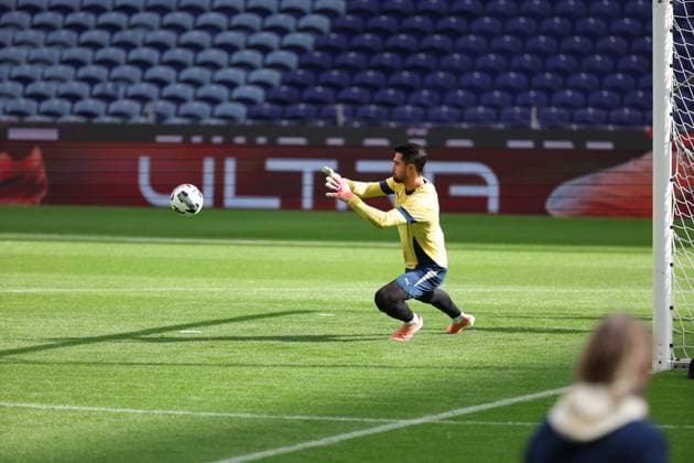Diogo Costa ( Portugal national team, Nationalteam ) during the training ahead of the match between Portugal and Armenia, valid for qualification for the World Cup 2026 at Estadio do Drag‹o on 15 November 2026 Porto Estadio do Dragao Porto Portugal Copyright: xIMAGOx xPRIMExSPORTSxIMAGESx xFILIPExOLIVEIRAx
