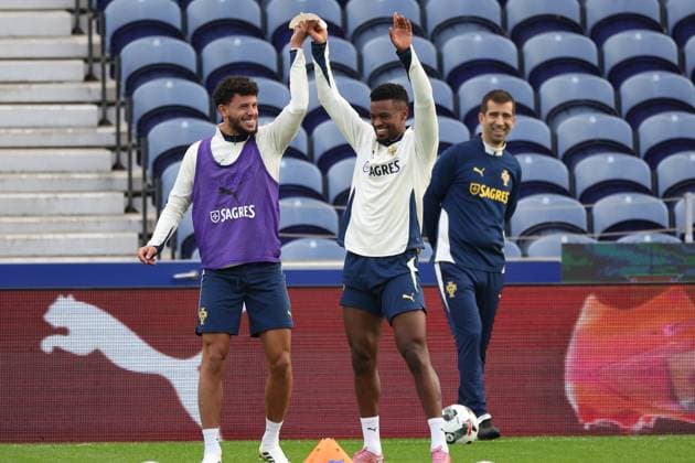 Nelson Semedo ( Portugal national team, Nationalteam ) and Matheus Nunes during the training ahead of the match between Portugal and Armenia, valid for qualification for the World Cup 2026 at Estadio do Drag‹o on 15 November 2026 Porto Estadio do Dragao Porto Portugal Copyright: xIMAGOx xPRIMExSPORTSxIMAGESx xFILIPExOLIVEIRAx