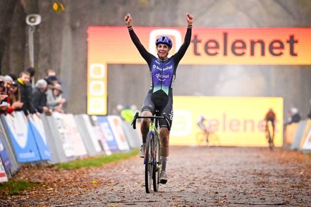 Telenet Superprestige 2025-2026 Merksplas MERKSPLAS, BELGIUM - NOVEMBER 15 : Brand Lucinda (NED) of Baloise Glowi Lions during the 4th leg of the Merksplas Telenet Superprestige 2025-2026 a cyclocross race for Women Elite on November 15, 2025 in Merksplas, Belgium, 15 11 2025 (  Copyright: xTomasxSiskx