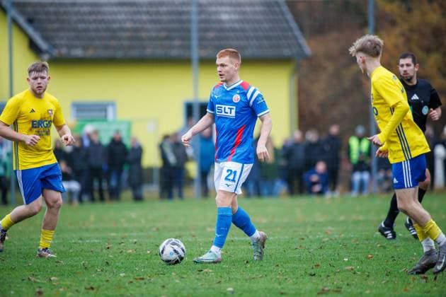 David Hummel (Rostock) ; GER, Penzliner SV vs. FC Hansa Rostock, Fußball, Männer, Landespokal Lübzer Pilscup, Achtelfinale, Spielzeit 2025 2026, 15.11.2025 Penzlin Data Experts Sportpark Mecklenburg - Vorpommern Deutschland