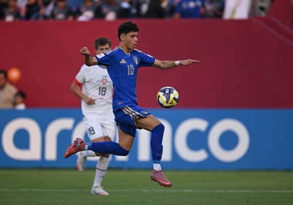 Fussball, Junioren U 17 WM 2025 Doha Katar Sechzehntelfinal 15.11.2025 Spiel 75 Italien - Tschechien Samuele Inacio (Italien)
