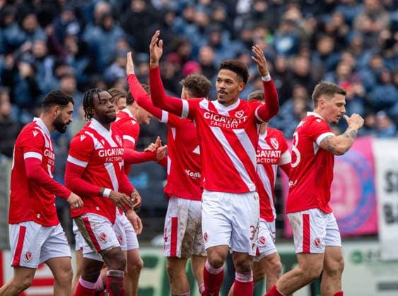 Fussball, Herren, Saison 2025 2026, Landespokal Brandenburg (Viertelfinale), SV Babelsberg 03 - FC Energie Cottbus, Justin Butler (Energie Cottbus), Jubel nach Tor zum 2:4, 15.11. 2025, Copyright: xSebastianxRäppold MatthiasxKochx