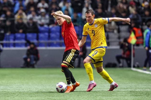 Belgium s Joaquin Seys and Kazakhstan Islam Chesnokov fight for the ball during a soccer game between Kazakhstan and Belgium s Red Devils, Saturday 15 November 2025 in Astana, Kazakhstan, qualification game 7 8 for the 2026 FIFA World Cup, WM, Weltmeisterschaft, Fussball VIRGINIExLEFOUR  x141781617x