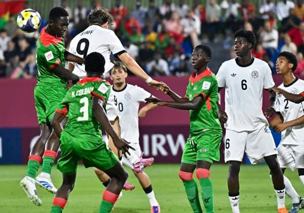 Germany v Burkina Faso: Round of 32- FIFA U-17 World Cup Qatar 2025 Alexander Staff of Germany and Mikael Coulibaly of Burkina Faso in action during the FIFA U-17 World Cup Qatar 2025 Round of 32 match between Germany and Burkina Faso in Doha, Qatar, on November 15, 2025. DOHA Qatar Copyright: xNOUSHADxTHEKKAYILx