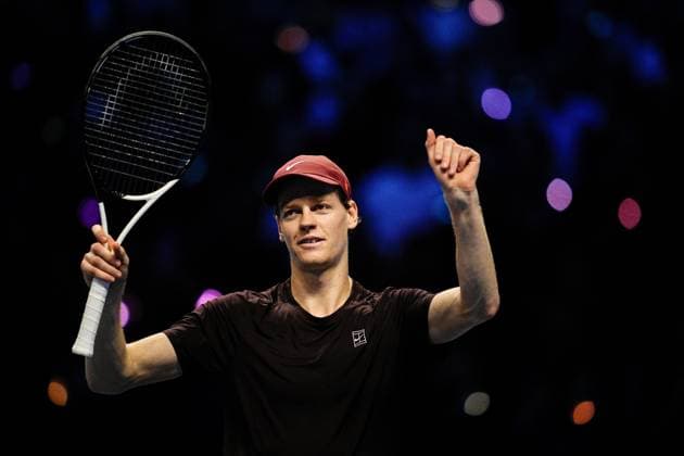 Italy s Jannik Sinner react after victory the singles semi-finals tennis match of the ATP, Tennis Herren World Tour Finals against Australia s Alex de Minaur at the Inalpi Arena in Turin, Italy - Saturday, Nov. 15, 2025. -  Copyright: xMarcoxAlpozzi LaPressex