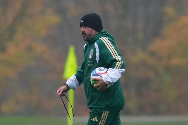 ItalyÕs head coach Gennaro Gattuso during the training session the day before the match between Italy and Norway , Carnago (Va) , north Italy - Saturday , November 15 , 2025. - Soccer .  Copyright: xSpada LaPressex