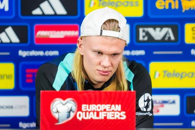 Press conference with the Norwegian men s national football team Milan , Italy 20251115 Erling Braut Haaland during a press conference with the Norwegian men s national football team at San Siro before the World Cup qualifier against Italy Photo Fredrik Varfjell NTB Milano Italy EDITORIAL USE ONLY RESTRICTED USE FOR BETTING COMPANIES  Copyright: xFredrikxVarfjellx xNTBx