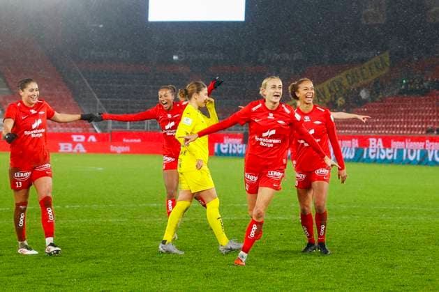 Top football series 2025 Brann Bodo Glimt Bergen 20251115 The top league football match between Brann and Bodo Glimt at Brann stadium Photo Silje Katrine Robinson NTB Bergen Norway EDITORIAL USE ONLY RESTRICTED USE FOR BETTING COMPANIES  Copyright: xSiljexKatrinexRobinsonx xNTBx