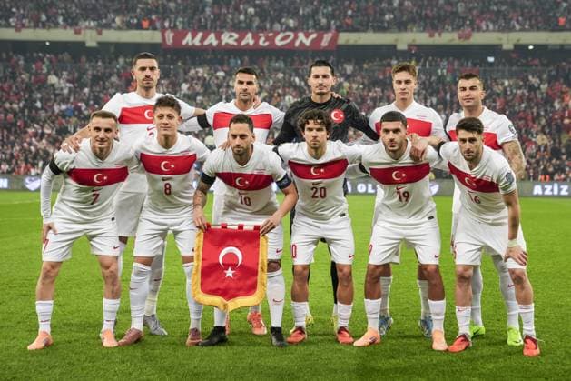 Turkiye v Bulgaria - 2026 FIFA World Cup, WM, Weltmeisterschaft, Fussball UEFA Qualifiers BURSA, TURKIYE - NOVEMBER 15: Turkiye’s national football players pose for a team photo before the 2026 FIFA World Cup UEFA Qualifiers Group E match against Bulgaria at Ataturk Sports Complex Matli Stadium in Bursa, Turkiye, on November 15, 2025. Arife Karakum Anadolu Bursa Turkey. Editorial use only. Please get in touch for any other usage.  Copyright: x2025xAnadoluxArifexKarakumx