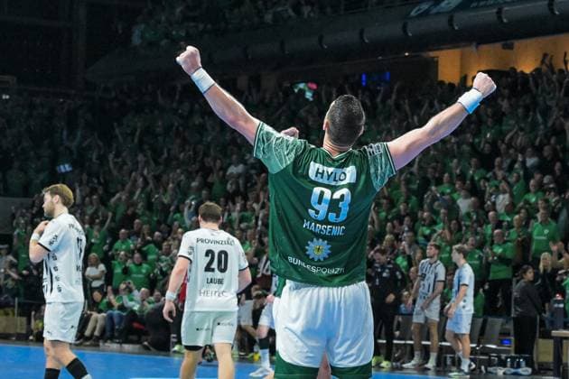 15.11.2025, xlakx, Handball Daikin HBL, Fuechse Berlin - THW Kiel v.l. Mijajlo Marsenic (Fuechse Berlin) Jubel ueber den Sieg, Jubel nach Spielende Berlin