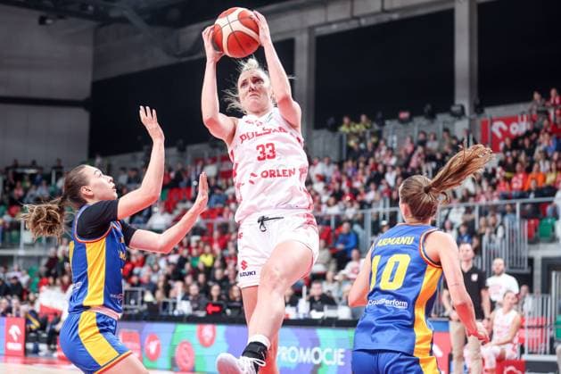 15.11.2025, Sosnowiec Mecz Eliminacje do Mistrzostw Europy Kobiet w koszykowce Polska - Rumunia - FIBA Womens EuroBasket Qualifiers Poland - Romania Nz. Weronika Telenga Fot. Michal Chwieduk Arena Akcji NEWSPIX.PL --- newspix.pl 