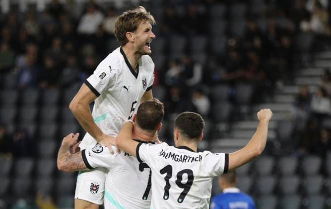 Cyprus Austria WCup Soccer Austria s Marko Arnautovic, center, celebrates witth teammates after scoring his side s second goal during the World Cup 2026 group H qualifying soccer match between Cyprus and Austria, in Limassol, Cyprus, Saturday, Nov. 15, 2025. Limassol Cyprus  Copyright: xDanilxShamkinx originalFilename:shamkin-notitle251115_np6oN.jpg