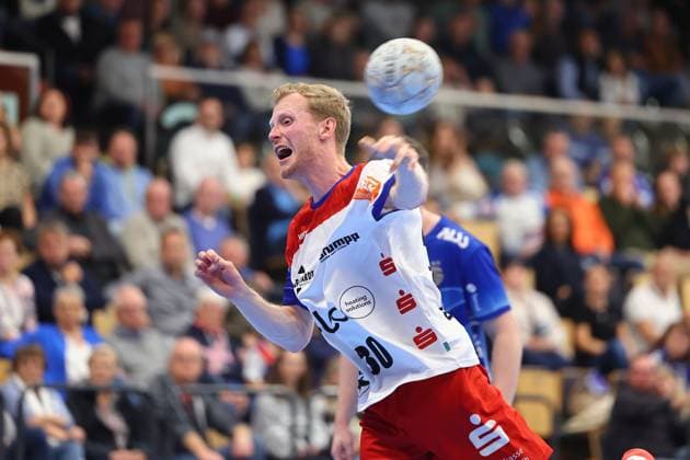 Torwurf von Sascha Pfattheicher (Balingen) TV Grosswallstadt - HBW Balingen-Weilstetten, Handball, 2. Bundesliga, 15.11.2025 TV Grosswallstadt - HBW Balingen-Weilstetten, Handball, 2. Bundesliga, 15.11.2025 Elsenfeld Copyright: xEibner-Pressefotox EP_RWS