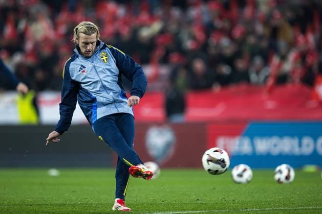 251115 Emil Forsberg of Sweden ahead of the FIFA World Cup, WM, Weltmeisterschaft, Fussball Qualifier football match between Switzerland and Sweden on November 15, 2025 in Geneva. Photo: Joel Marklund BILDBYRAN kod JM JM0751 bbeng fotboll football soccer fotball vm-kval fifa world cup qualifier schweiz switzerland sverige sverige a swedenbbauto sweden Copyright: JOELxMARKLUND BB251115JM013