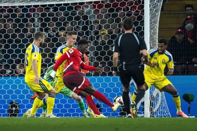 251115 Breel Embolo of Switzerland scores the 1-0 during the FIFA World Cup, WM, Weltmeisterschaft, Fussball Qualifier football match between Switzerland and Sweden on November 15, 2025 in Geneva. Photo: Joel Marklund BILDBYRAN kod JM JM0751 bbeng fotboll football soccer fotball vm-kval fifa world cup qualifier schweiz switzerland sverige sverige a swedenbbauto sweden Copyright: JOELxMARKLUND BB251115JM049