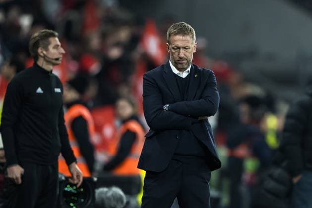 251115 Head coach Graham Potter of Sweden during the FIFA World Cup, WM, Weltmeisterschaft, Fussball Qualifier football match between Switzerland and Sweden on November 15, 2025 in Geneva. Photo: Joel Marklund BILDBYRAN kod JM JM0751 bbeng fotboll football soccer fotball vm-kval fifa world cup qualifier schweiz switzerland sverige sverige a swedenbbauto sweden depp Copyright: JOELxMARKLUND BB251115JM152