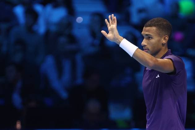 Carlos Alcaraz vs Felix Auger-Aliassime Felix Auger-Aliassime of Canada gestures during the semi-final singles match between Carlos Alcaraz of Spain and Felix Auger-Aliassime of Canada on Day seven of the Nitto ATP, Tennis Herren World Tour Finals. Turin Inalpi Arena Italy Copyright: xMarcoxCanonierox