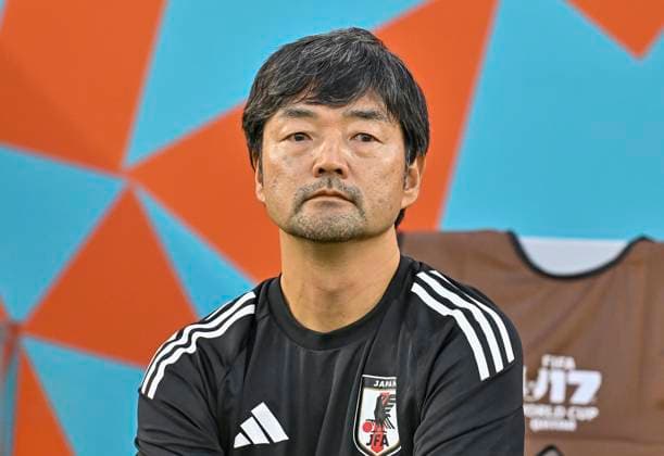 Japan v South Africa: Round of 32- FIFA U-17 World Cup Qatar 2025 Nozomi Hiroyama of Japan looks on prior to the FIFA U-17 World Cup Qatar 2025 Round of 32 match between Japan and South Africa in Doha, Qatar, on November 15, 2025. DOHA Qatar Copyright: xNOUSHADxTHEKKAYILx