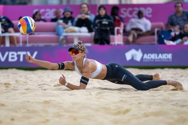 RECORD DATE NOT STATED Beach volleyball, Beachvolleyball World Championships Adelaide, Australia 15.11.2025 ADELAIDE, AUSTRALIA - NOVEMBER 15: Leona Kernen (Player 2, SUI) during the Beach Volleyball World Championships at Adelaide on November 15, 2025 in Adelaide, Australia. Copyright: xBEAUTIFULxSPORTS PeterxWeberx