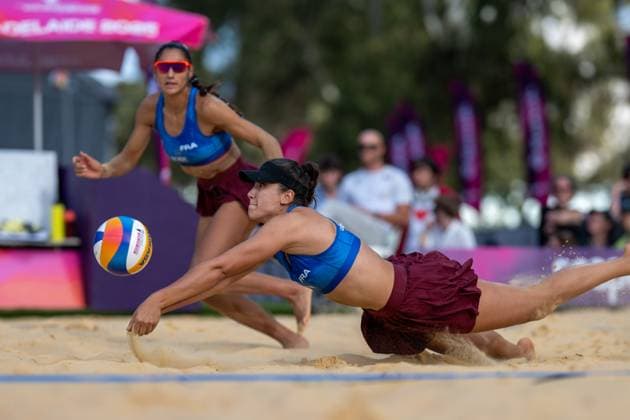 RECORD DATE NOT STATED Beach volleyball, Beachvolleyball World Championships Adelaide, Australia 15.11.2025 ADELAIDE, AUSTRALIA - NOVEMBER 15: Aline Chamereau (Player 2, FRA), Clémence Vieira (Player 1 during the Beach Volleyball World Championships at Adelaide on November 15, 2025 in Adelaide, Australia. Copyright: xBEAUTIFULxSPORTS PeterxWeberx