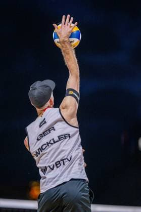RECORD DATE NOT STATED Beach volleyball, Beachvolleyball World Championships Adelaide, Australia 15.11.2025 ADELAIDE, AUSTRALIA - NOVEMBER 15: Clemens Wickler (Player 2, GER) during the Beach Volleyball World Championships at Adelaide on November 15, 2025 in Adelaide, Australia. Copyright: xBEAUTIFULxSPORTS PeterxWeberx