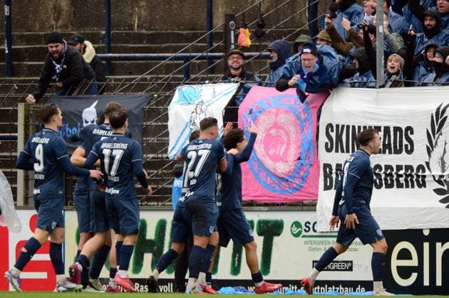 SV Babelsberg 03 - FC Energie Cottbus, Landespokal, Viertelfinale, Saison 25 26, Fussball, 15.11.2025, Potsdam, Foto: Benjamin Feller Jubel Babelsberg, SV Babelsberg 03 - FC Energie Cottbus, Landespokal Brandenburg, Viertelfinale, Saison 25 26, Fussball, 15.11.2025, Potsdam Potsdam Karl-Liebknecht-Stadion Brandenburg Deutschalnd Copyright: xBenjaminxFellerx