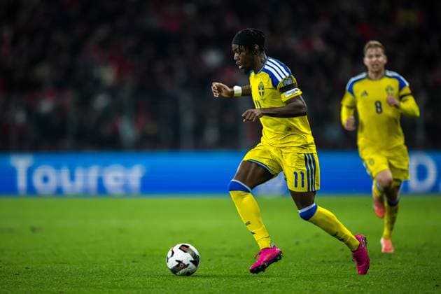 251115 Anthony Elanga of Sweden during the FIFA World Cup, WM, Weltmeisterschaft, Fussball Qualifier football match between Switzerland and Sweden on November 15, 2025 in Geneva. Photo: Joel Marklund BILDBYRAN kod JM JM0751 bbeng fotboll football soccer fotball vm-kval fifa world cup qualifier schweiz switzerland sverige sverige a sweden Copyright: JOELxMARKLUND BB251115JM227