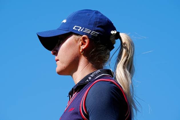 BELLEAIR, FL - NOVEMBER 15: LPGA, Golf Damen golfer Charley Hull walks the 9th hole during the third round of The Annika driven by Gainbridge at Pelican on November 15, 2025, at the Pelican Golf Club in Belleair, Florida. (Photo by Brian Spurlock Icon Sportswire). GOLF: NOV 15 LPGA The ANNIKA EDITORIAL USE ONLY Icon251115122