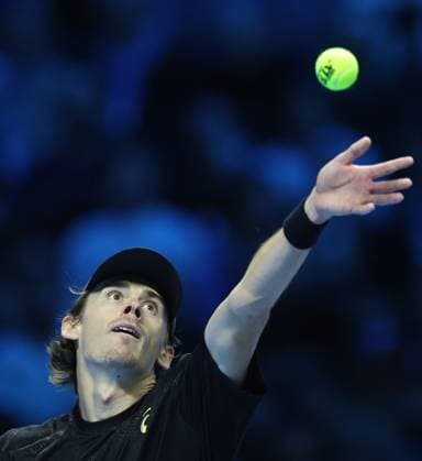 (251116) -- TURIN, Nov. 16, 2025 -- Alex De Minaur serves during the men s singles semifinal match between Jannik Sinner of Italy and Alex De Minaur of Australia at the ATP, Tennis Herren Finals tennis tournament in Turin, Italy, on Nov. 15, 2025. ) (SP) ITALY-TURIN-ATP FINALS-MEN S SINGLES-SEMIFINAL LixJing 