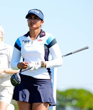 BELLEAIR, FL - NOVEMBER 15: LPGA, Golf Damen golfer Gurleen Kaur plays a tee shot on the 8th hole during the third round of The Annika driven by Gainbridge at Pelican on November 15, 2025, at the Pelican Golf Club in Belleair, Florida. (Photo by Brian Spurlock Icon Sportswire). GOLF: NOV 15 LPGA The ANNIKA EDITORIAL USE ONLY Icon251115151