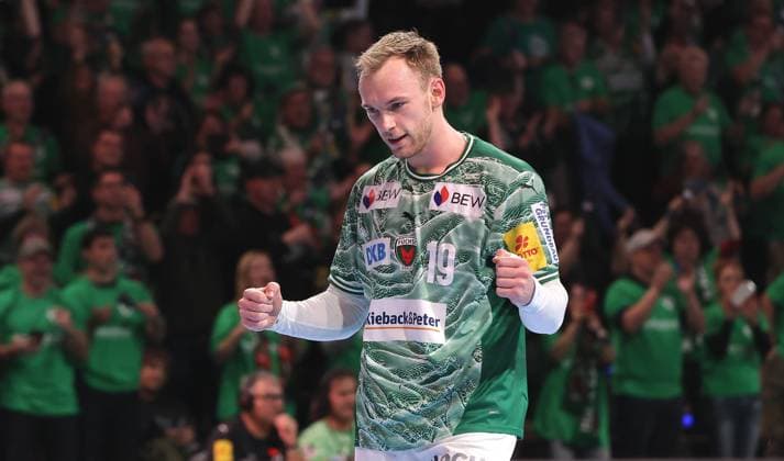 Mathias Gidsel jubelt nach Spielende Freude Emotion Jubel Schlußjubel Handball HBL Bundesliga Herren 12. Spieltag Saison 2025 2026 15.11.2025 Füchse Berlin vs THW Kiel