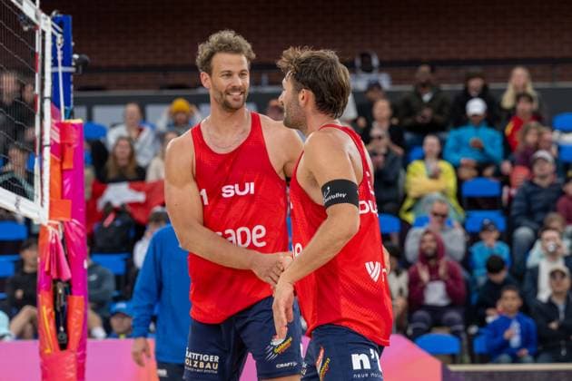 RECORD DATE NOT STATED Beach volleyball, Beachvolleyball World Championships Adelaide, Australia 16.11.2025 ADELAIDE, AUSTRALIA - NOVEMBER 16: Leo Dillier (Player 2 - SUI), Marco Krattiger (Player 1 - SUI) during the Beach Volleyball World Championships at Adelaide on November 16, 2025 in Adelaide, Australia. Copyright: xBEAUTIFULxSPORTS PeterxWeberx