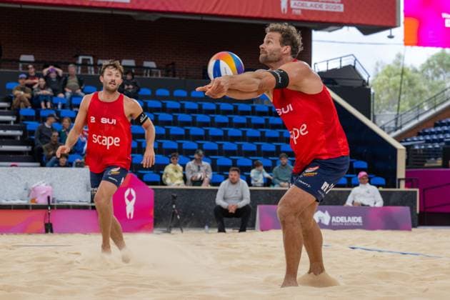 RECORD DATE NOT STATED Beach volleyball, Beachvolleyball World Championships Adelaide, Australia 16.11.2025 ADELAIDE, AUSTRALIA - NOVEMBER 16: Leo Dillier (Player 2 - SUI), Marco Krattiger (Player 1 - SUI) during the Beach Volleyball World Championships at Adelaide on November 16, 2025 in Adelaide, Australia. Copyright: xBEAUTIFULxSPORTS PeterxWeberx