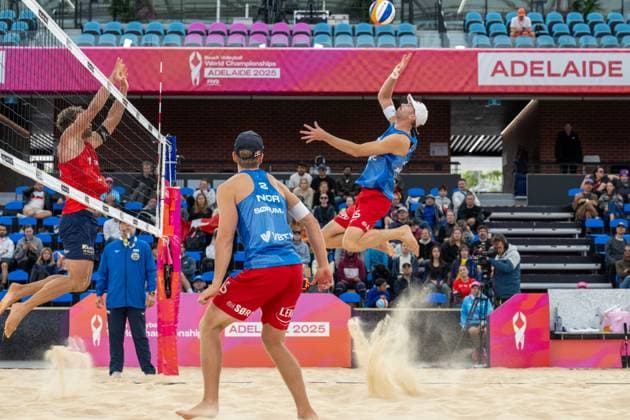 RECORD DATE NOT STATED Beach volleyball, Beachvolleyball World Championships Adelaide, Australia 16.11.2025 ADELAIDE, AUSTRALIA - NOVEMBER 16: Anders Berntsen Mol (Player 1, NOR) during the Beach Volleyball World Championships at Adelaide on November 16, 2025 in Adelaide, Australia. Copyright: xBEAUTIFULxSPORTS PeterxWeberx