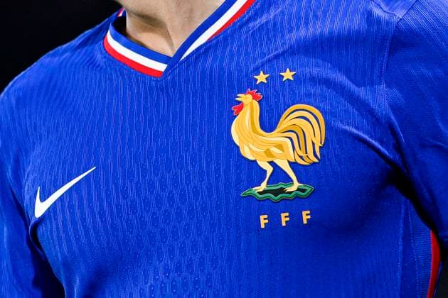 France Ukraine Illustration with with a close-up of the French national football team jersey FFF with the golden rooster emblem with two stars, and Nike logo during the FIFA World Cup, WM, Weltmeisterschaft, Fussball 2026, Qualifiers, Group D football match between France and Ukraine on November 13, 2025 at Parc des Princes stadium in Paris, France. Photo by Victor Joly ABACAPRESS.COM Paris France  Copyright: xJolyxVictor ABACAx