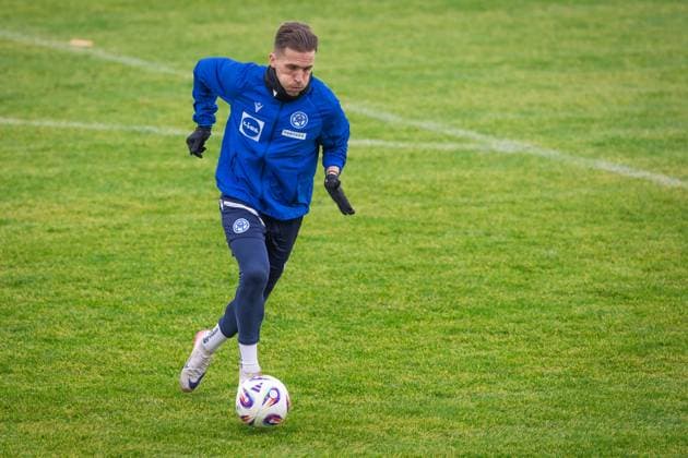 GERMANY SLOVAKIA national team, Nationalteam TRAINING Peter Pekarik of Slovakia during training ahead of European qualifier of FIFA World Cup, WM, Weltmeisterschaft, Fussball 2026 football match between Slovakia and Germany. Senec, Slovakia, November 16, 2025. Copyright: xx 080A8983