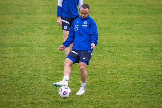 GERMANY SLOVAKIA national team, Nationalteam TRAINING Stanislav Lobotka of Slovakia during training ahead of European qualifier of FIFA World Cup, WM, Weltmeisterschaft, Fussball 2026 football match between Slovakia and Germany. Senec, Slovakia, November 16, 2025. Copyright: xx 080A8975