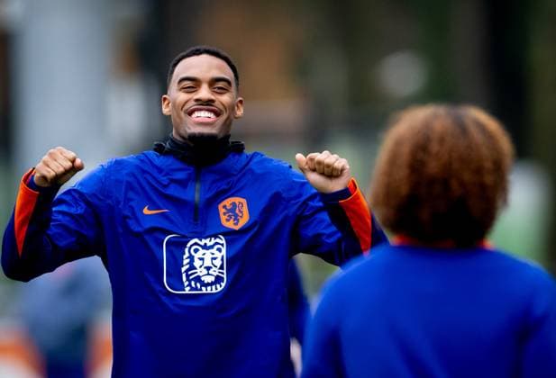ZEIST - Ryan Gravenberch during the Dutch national football team s training session at the KNVB Campus, ahead of the World Cup qualifier against Lithuania. ANP IRIS VAN DEN BROEK xVIxANPxSportx xxANPxIVx 542243831 originalFilename: 542243831.jpg