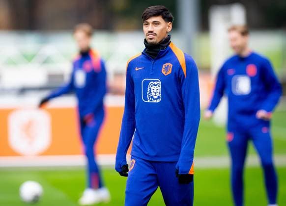 ZEIST - Tiijani Reijnders during the Dutch national football team s training session at the KNVB Campus, ahead of the World Cup qualifier against Lithuania. ANP IRIS VAN DEN BROEK xVIxANPxSportx xxANPxIVx 542244063 originalFilename: 542244063.jpg