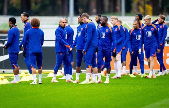 ZEIST - Players during the Dutch national football team training at the KNVB Campus, ahead of the World Cup qualifier against Lithuania. ANP IRIS VAN DEN BROEK xVIxANPxSportx xxANPxIVx 542244336 originalFilename: 542244336.jpg
