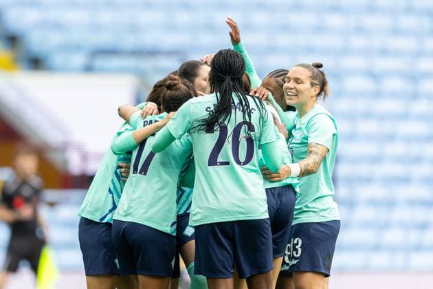 Aston Villa Women v London City Lionnesses Women s Super League 16 11 2025. GOAL scores 1-0 London City Lionesses midfielder Saki Kumagai (8) scores and celebrates during the Women s Super League match between Aston Villa Women and London City Lionnesses at Villa Park, Birmingham, England on 16 November 2025. Editorial use only DataCo restrictions apply See www.football-dataco.com , Copyright: xManjitxNarotrax PSI-23214-0006